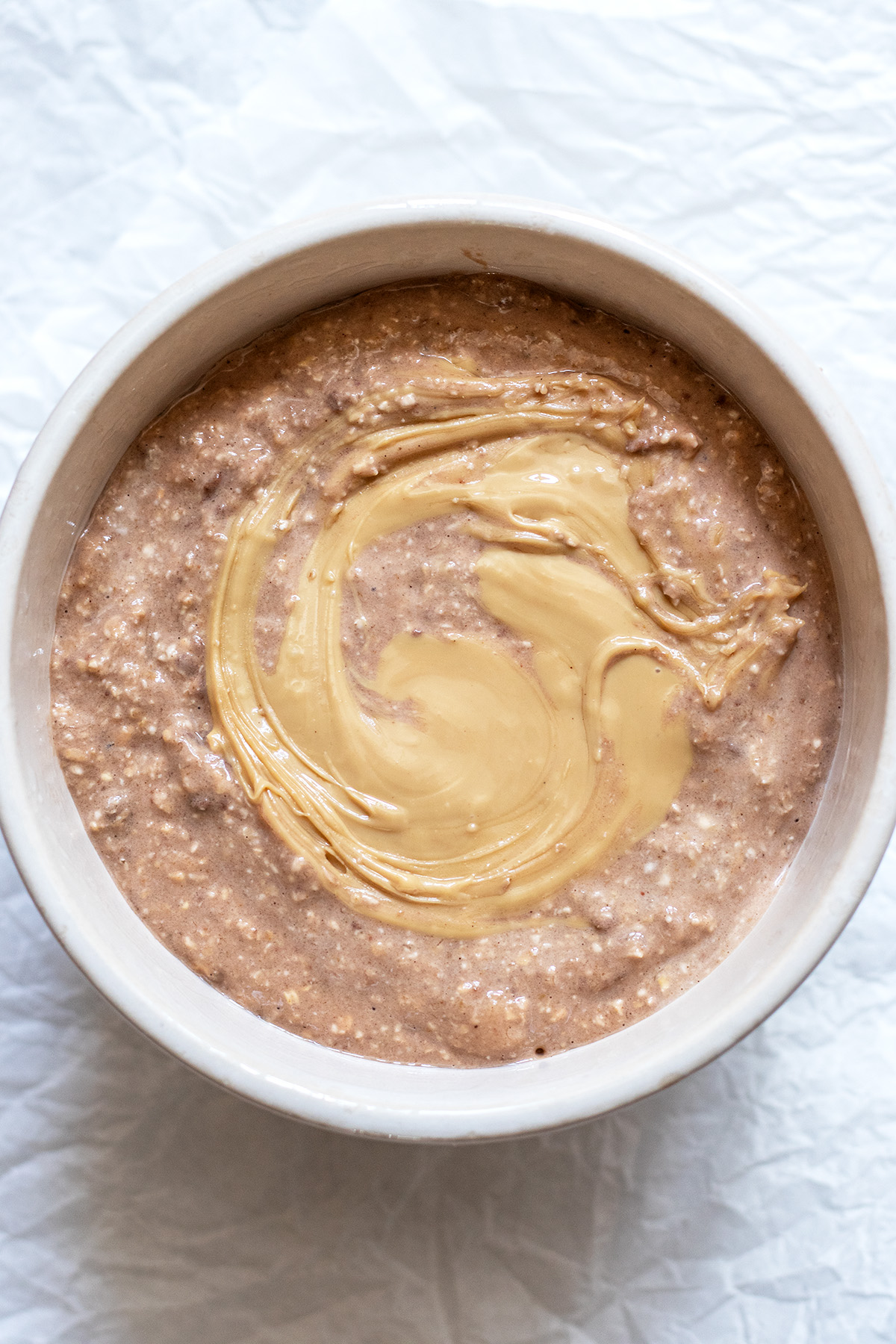 Baked Oats ohne Banane mit Schoko Protein und Cashewmus vor dem Backen