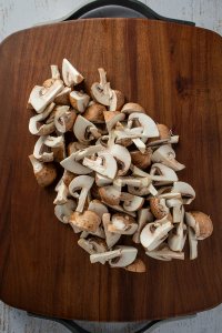geviertelte Champignons