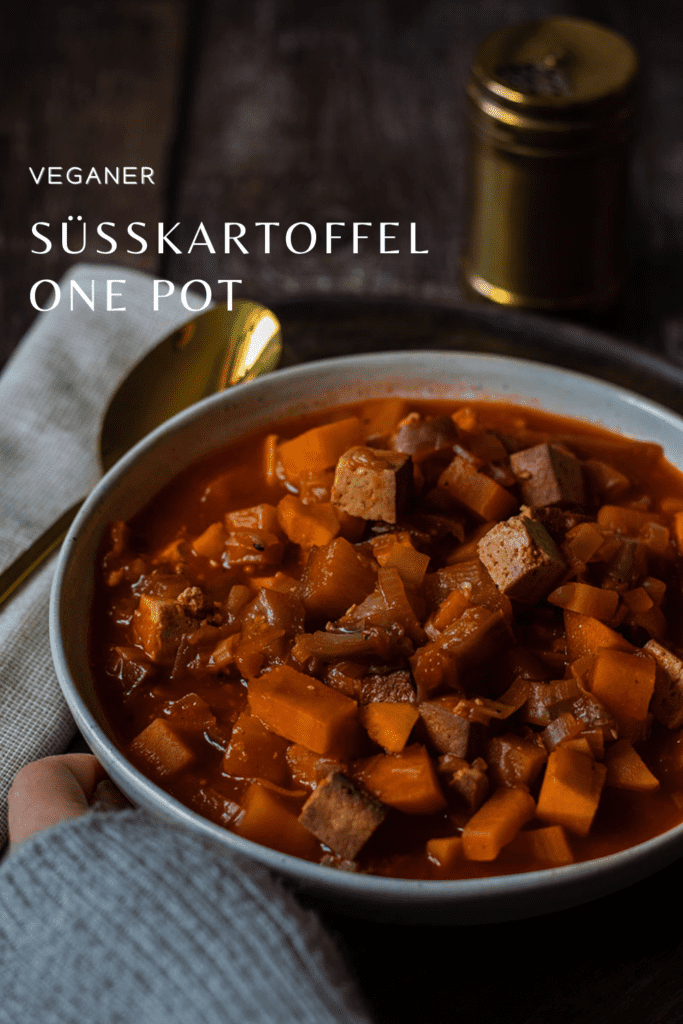 S&uuml;&szlig;kartoffel One-Pot mit R&auml;uchertofu