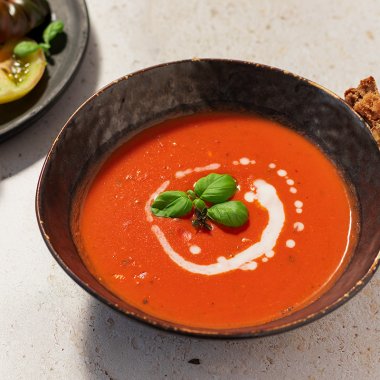 Tomatensuppe mit Dosentomaten