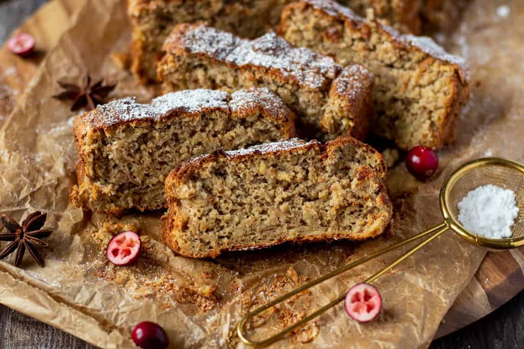 gesundes Apfelbrot mit Zimt