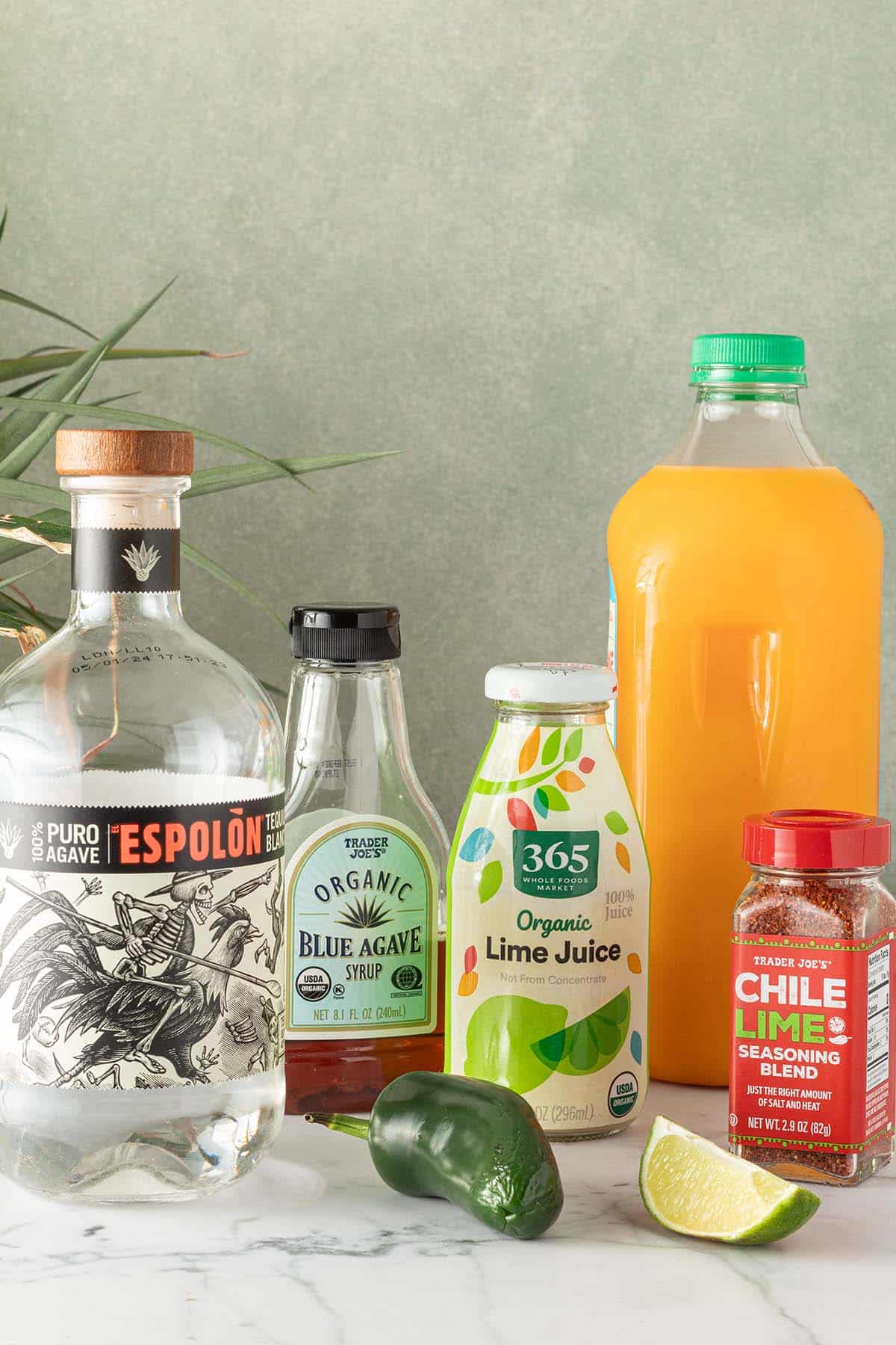 Alle Zutaten, die f&uuml;r einen Spicy Margarita Cocktail ben&ouml;tigt werden.