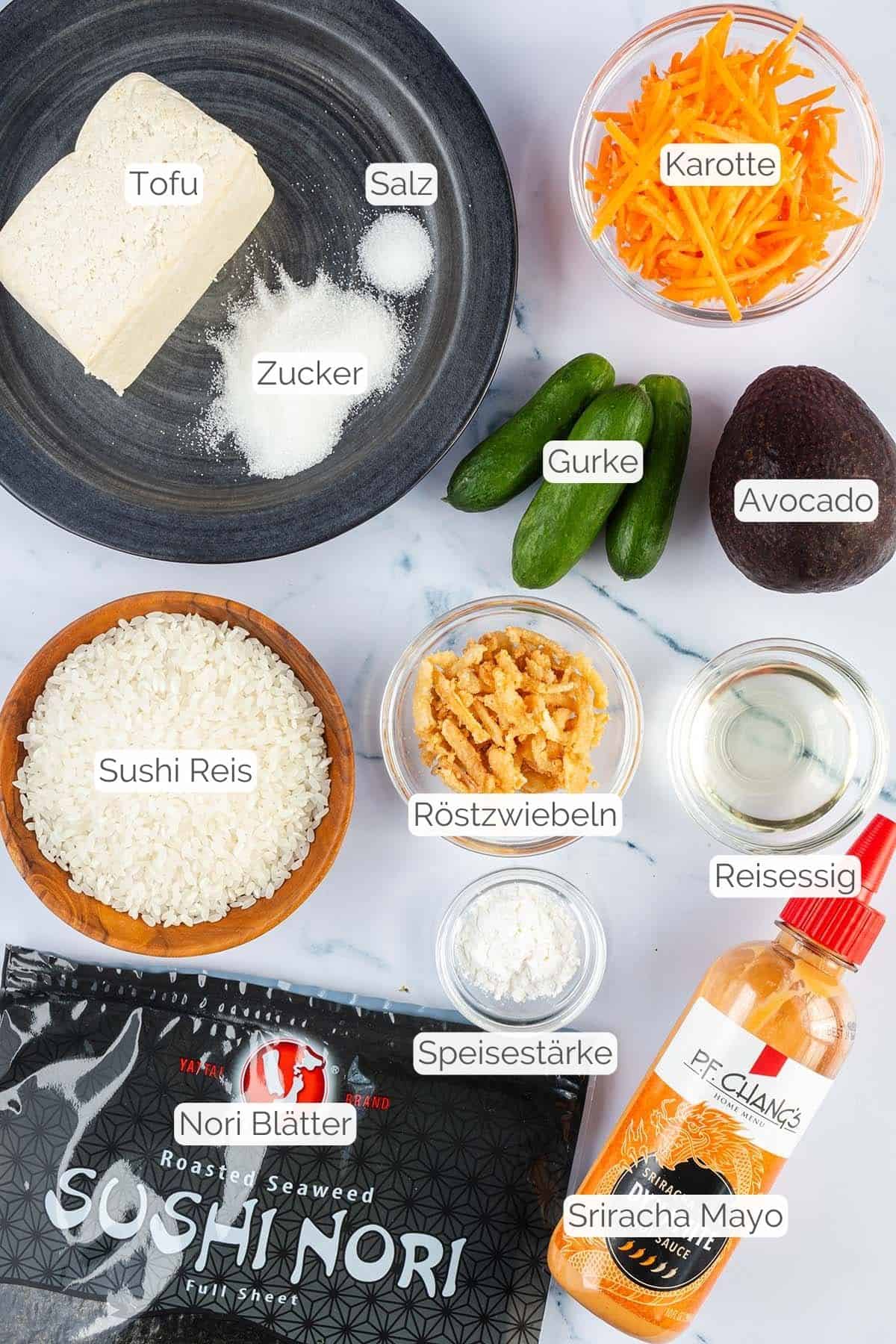 Alle Zutaten mit jeweiligen Textbeschriftungen, die f&uuml;r die Sushi Burritos ben&ouml;tigt werden.